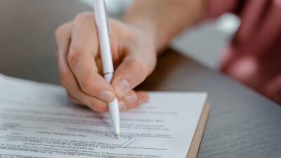 Why Understanding Contract Law is Essential for Entrepreneurs in 2026